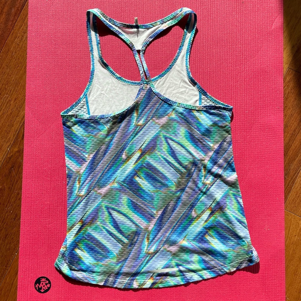 Vintage Under Armour Multicolor Tank Top (size xs)